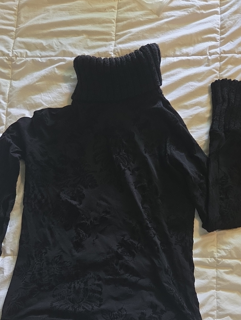 Black Turtleneck Floral-Texture Women's Sweater